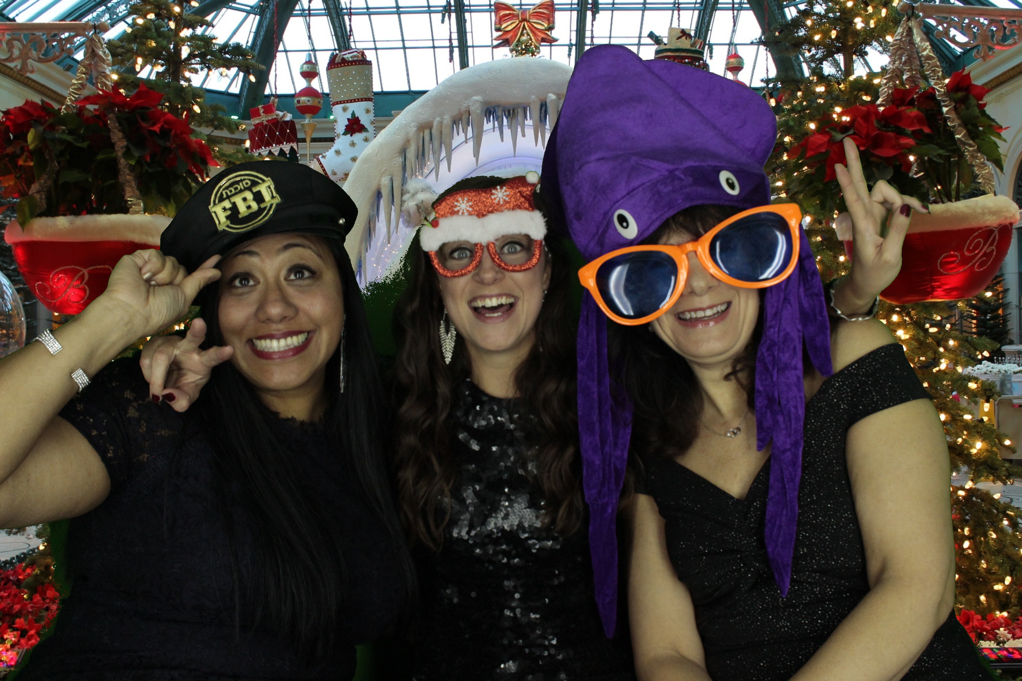Staffing 360 Solutions Christmas Party | View more photos from the event at gallery.myphotoboothexperience.co.uk/u/MyPhotoBoothExperienceLtd/Staffing-360-Solutions-Christmas-Party-0